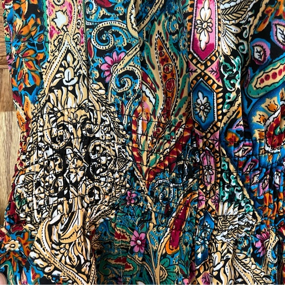 Halter Romper Paisley Print Size 6. High Waisted Elastic Waistband Detail. NWOT - Picture 5 of 10